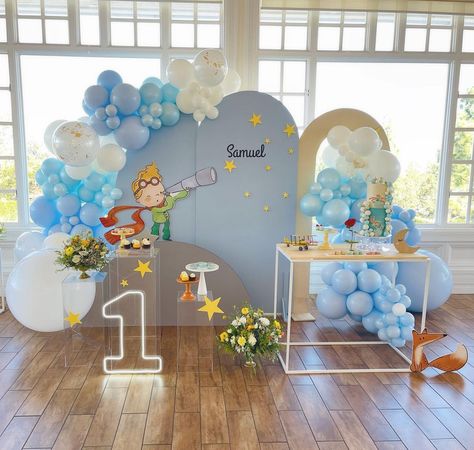 1st Bday Decoration Ideas, Ideas Para Primer Anito Varon, Birthday Theme For Boys 1st, 1year Birthday Decorations, Baby Birthday Theme, Little Prince Cake, Little Prince, First Birthday Decor, Little Prince Birthday Party