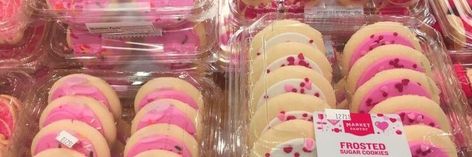 Lofthouse Cookies, Frosted Sugar Cookies, Frosted Cookies, Pastel Cupcakes, Sugar Cookie Frosting, Think Food, Kawaii Food, Pretty Food, Food Cravings