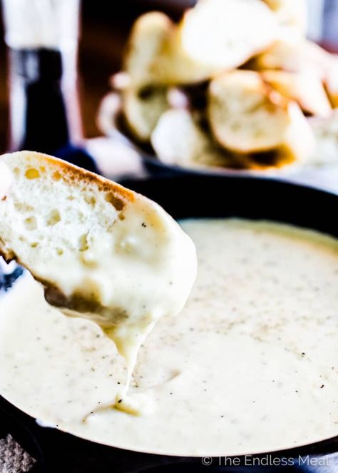 SAVE FOR LATER! Caramelized Shallot and Gruyere Cheese Fondue is the best cheese fondue you will ever eat! #fondue #cheesefondue #cheese #gruyere Cheese Gruyere, Fondue Ideas, Best Cheese Fondue, Beer Cheese Fondue, Best Hot Chocolate Recipes, Caramelized Shallots, Brie Recipes, Carlsbad Cravings, Fondue Recipes