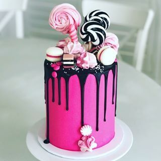 Pink And Black Cake, Hennessy Cake, Hot Pink Cakes, Best Birthday Cake Recipe, Barbie Doll Cakes, Black Cake, 16 Birthday Cake, Pink Birthday Cakes, Candy Cakes