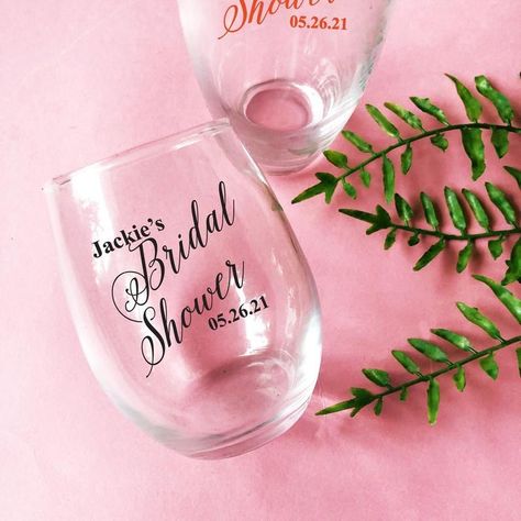 Bridal Shower Wine Glass Favors, Party Favors Sweet 16, Wine Glass Favors, Sweet 16 Party Favors, Homemade Gift Baskets, Bridal Shower Wine, Bridal Shower Party Favors, Personalized Wine Glasses, Glass Packaging