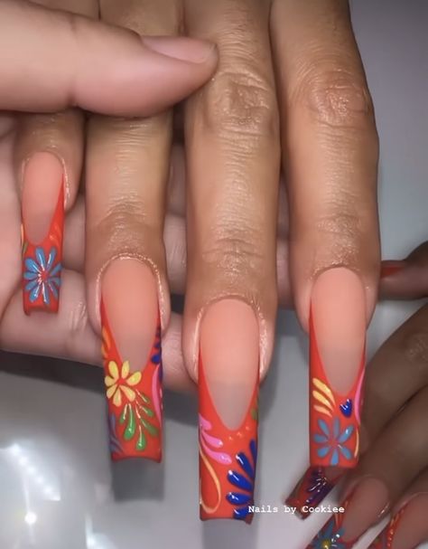 Fiesta Acrylic Nails, Fiesta Theme Nails Acrylic, El Salvador Inspired Nails, Traditional Mexican Nails, Nails Acrylic Mexican Theme, Mexican Fiesta Nails Designs, Guatemala Nails Designs, Guatemalan Nails, Mexico Aesthetic Nails