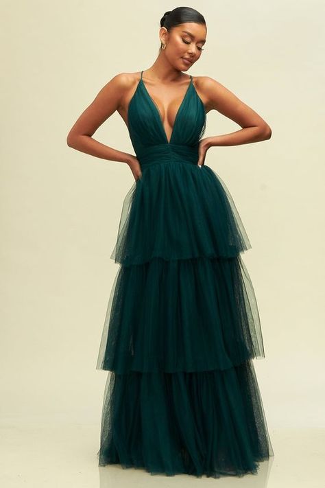 23 Alluring Long Wedding Guest Dress Ideas for 2024 Tulle Formal Dress Long, Dark Green Tulle Dress, Bold Formal Dresses, Hunter Green Gown, Patterned Prom Dress, Fall Formal Wedding Guest Dress, Tulle Green Dress, Emerald Green Tulle Dress, Tiered Bridesmaid Dress