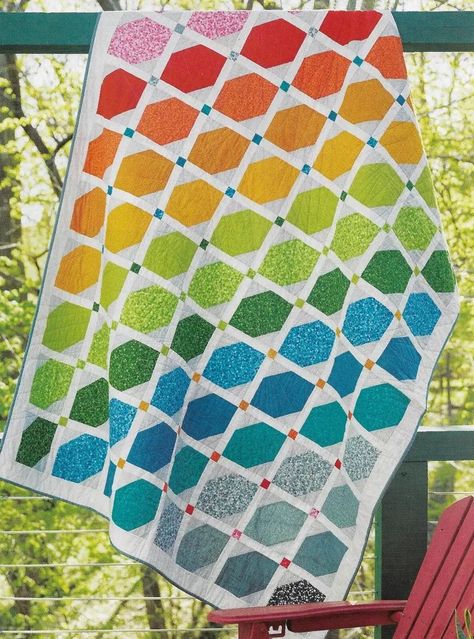 Rainbow Quilt quilting pattern instructions | eBay Primary Color Quilts, Rainbow Quilt Patterns, Ombré Quilt, Basic Quilting, Teal Quilt, Bright Quilts, Basic Quilt, Charm Packs, Rainbow Quilt