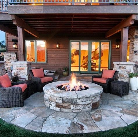 Walkout Basement Backyard Ideas from landscaping, plants and flowers, pools and hot tubs, lighting, under decks, and more. 16x16 Pergola, Walkout Basement Patio, Basement Patio, Diy Fire Pit Ideas, Fire Pit Ideas, Fire Pit Furniture, Stone Patio, Pergola Design, Backyard Entertaining