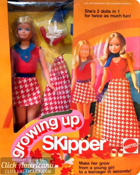 Growing Up Skipper doll: From girl to teen in seconds (1975) Barbie 80s, Barbie Sisters, Skipper Doll, Barbie Skipper, Im A Barbie Girl, Barbie I, Vintage Barbie Dolls, Barbie Friends, Childhood Toys