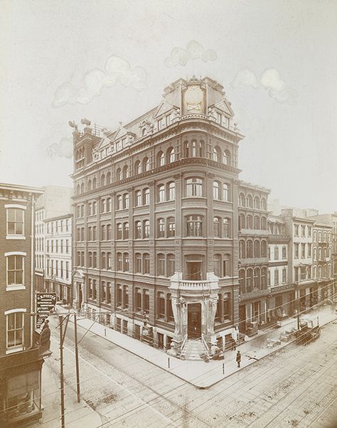 Vintage Office Building, 1940s Buildings, Antique Buildings, Victorian Office, Master Of Reality, Old Philadelphia, Mud Flood, Historic Philadelphia, Victorian Photography