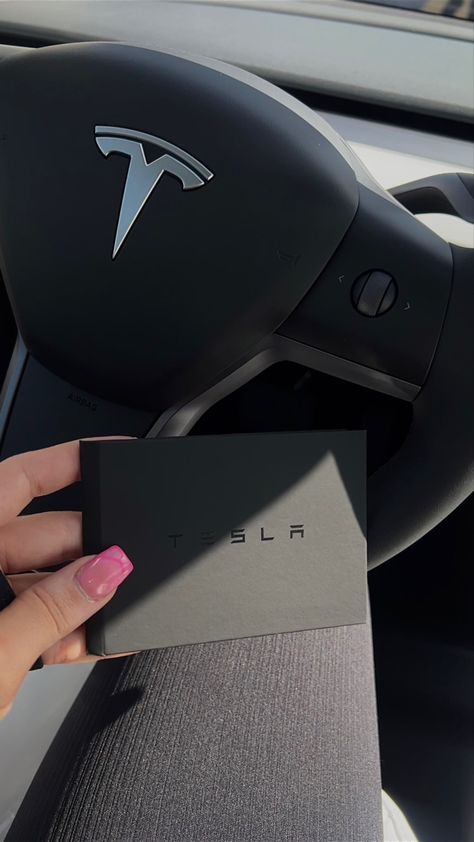 Tesla Model Y Aesthetic, Tesla Model 3 Aesthetic, Carros Tesla, Tesla Y Model, Tesla Car Interior, White Tesla Model 3, Tesla Inside, Tesla Model Y Black, Tesla Model 3 Interior