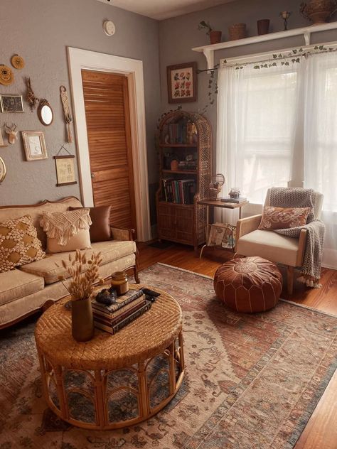 Den Vs Living Room, Mobile Home Living Room, Vintage Mobile Home, Cozy Bohemian Living Room, Bohemian Living Spaces, Cozy Bohemian, Earthy Living Room, Eclectic Style Decor, Daily Ideas