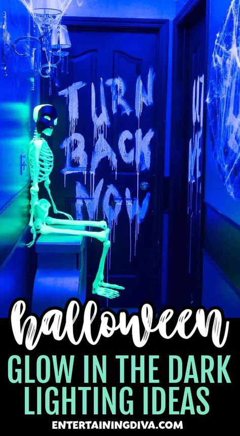 These DIY glow in the dark Halloween party decorations are awesome! They're easy to make and look so cool! Black Light Haunted House Ideas, Black Light Halloween Decorations, Black Light Halloween, Blacklight Halloween, Diy Black Light, Soirée Halloween, Glow Halloween, Deco Halloween, Halloween Lights Decorations