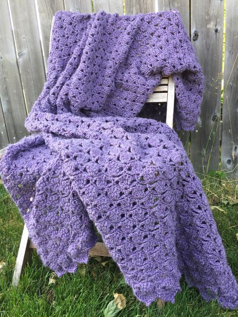 Purple Clover, Crochet Throw Pattern, Crochet For Beginners Blanket, Easy Crochet Projects, Crochet Bebe, Crochet Simple, Manta Crochet, Afghan Patterns, Crochet Afghans