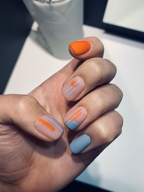 Spring Transition Nails, Alternative French Tip Nails, Short Abstract Nail Designs, Boho Nail Art, Glitter Nails Art, Minimal Nail Art, Long Nail Art, Boho Nails, Minimal Nails Art