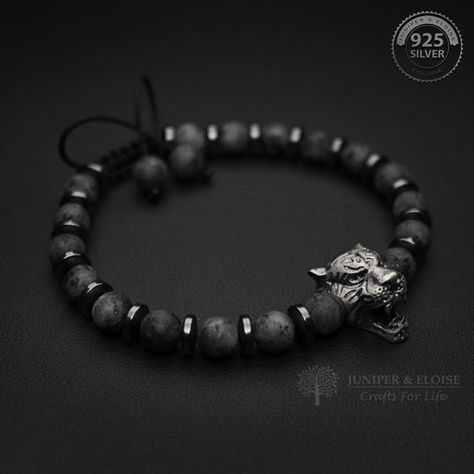 Tiger Bracelets, Tiger Bracelet, Sodalite Bracelet, Charm Bracelets For Girls, قلادات متدلية, Sumatran Tiger, Black Hills Gold Jewelry, Bracelet Viking, Mens Rings Fashion