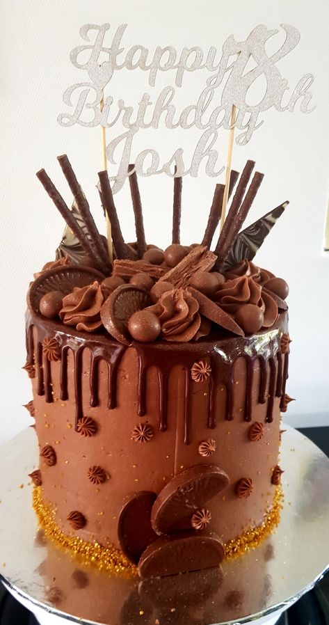 Chocolate Orange Drip Cake, Chocolate Orange Birthday Cake, Chocolate Orange Cake Decoration, Ems Cake, Terrys Chocolate Orange Cake, Frosting Drip, Orange Cake Decoration, 21st Cakes, Drip Cake Recipes