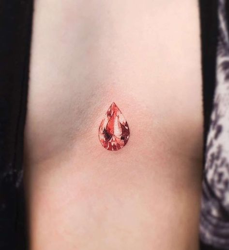 Sternum Gem Tattoo, Ruby Jewel Tattoo, Sternum Jewel Tattoo, Gem Tattoos For Women, Gem Stone Tattoo, Sternum Design, Ruby Tattoo, Jewelry Tattoo Designs, Sternum Tattoos