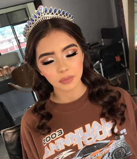 Makeup Idea For Quinceanera, Neutral Quinceanera Makeup, Full Glam Quince Makeup, Quince Makeup Looks For Red Dress, 15s Makeup Looks, Beige Quince Makeup, Charro Quinceanera Makeup, Quince Red Makeup Look, Basic Quince Makeup