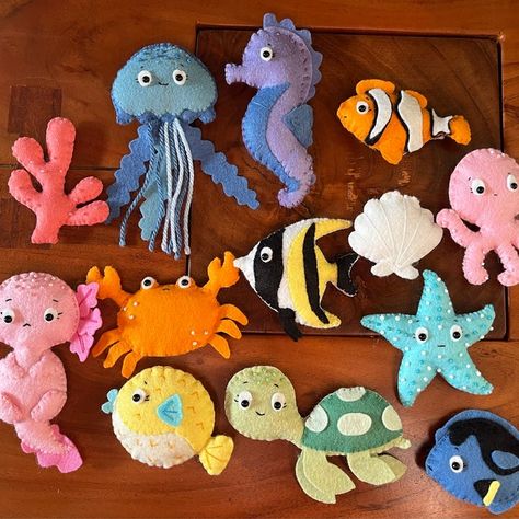 Sea Animals PDF Pattern Set of 12. DIY Sea Creatures Softy Toy/ Ornament/ Keychain/baby Mobile/ Nursery. Easy Patterns and Tutorial. - Etsy Diy Sea Creatures, Felt Sea Creatures, Horse Template, Baby Boy Decorations, Easy Patterns, Mobile Nursery, Felt Toys, Hoop Art, Sea Animals