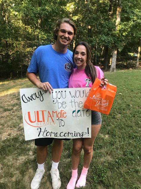 Homecoming 2017!  #ultabeauty  #ultamatehomecoming #goch #chelseaalabama Cute Hoco Proposals, Cute Promposals, Cute Proposal Ideas, Cute Homecoming Proposals, Cute Prom Proposals, Asking To Prom, Dance Proposal, Prom Goals, Prom Couples