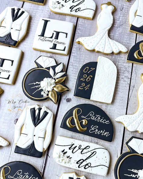 Wedding season is fully on while holiday season is approaching. If you have a big event until the end of the year-contact me as soon as you have the date reserved. . . . . . . #mycookiespace #lacookies #labaker #lasweets #ladesserts #latreats #lapartyfavor #losangelescookies #losangelescustomcookies #customcookieslosangeles #losangelespartyfavors #partyfavorslosangeles #decoratedcookieslosangeles #sugarcookieslosangeles #fyp #foryoupage #fypシ #fypage #foryourpage❤️ #fypage✨ #lacookier #lacook... Airplane Wedding, New Years Cookies, Wedding After Party, Cookies Decorated, 2024 Wedding, Wedding Cookies, Custom Cookies, Decorated Cookies, Wedding Season