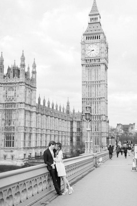 London Photo Ideas, London Couple, London Engagement, Photoshoot London, London Photoshoot, Westminster Bridge, Love Romantic, Couple Relationship, London Bridge