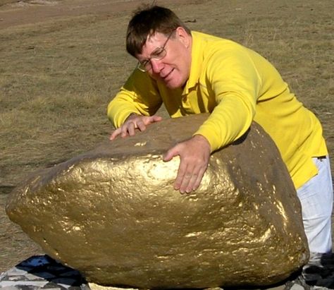 Largest Gold Nugget On Record | GOLD NUGGETS are often left by gold miners! Gold Specimens, Natural Gold Nugget, Gold Reserve, Gold Miners, Gold Bullion Bars, Gold Prospecting, Gold Money, Bullion Coins, Gold Bullion