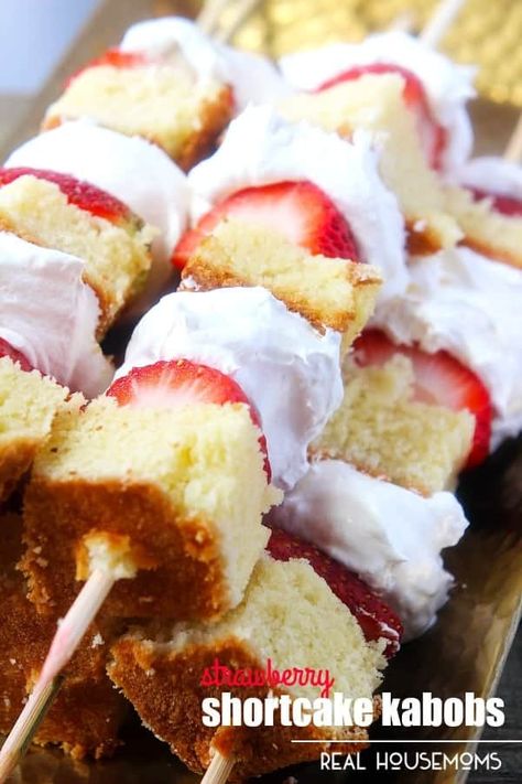 Kabobs For Party, Fruit Kabobs For Party, Strawberry Shortcake Kabobs, Party Fruit, Strawberry Shortcake Recipes, Shortcake Recipe, Sweet Cornbread, Fruit Kabobs, Savory Cakes