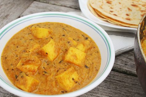 Paneer Recipes Without Tomato, Curry Without Tomatoes, Shahi Paneer Recipe, Paneer Curry Recipes, Paneer Curry, Paneer Butter Masala, How To Make Paneer, Butter Masala, Curry Recipes Indian