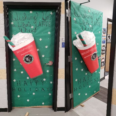 #lattecheer #christmasdoordecorations #holiday #grandoakshighschool #gohs #courtneyprice #starbucks #iamcourtneyprice Starbucks Christmas Door Decoration, Starbucks Classroom Door, Starbucks Door Decoration, Starbooks Library, Starbucks Classroom, Valentines Classroom Decorations, Cafe Classroom, Cubicle Ideas, Holiday Party Activities