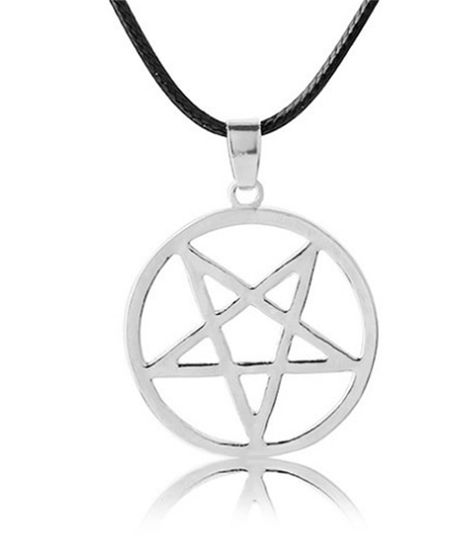 Dark Ness, Pagan Halloween, Satanic Symbols, Satanic Pentagram, Makeup Witch, Satanic Jewelry, Magic Necklace, Purple Streaks, Inverted Pentagram