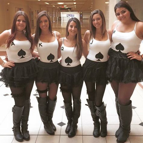 Casino Halloween Costumes, Diy Halloween Costumes College, Deck Of Cards Costume, Halloween Rave Outfits, Ideas Disfraz, Diy Group Halloween Costumes, Halloween Costumes Diy, Halloween Customs, Vegas Dress