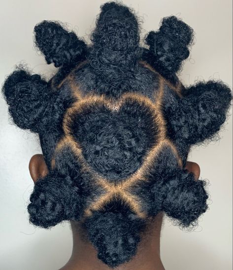 Curly Bantu Knots, Bantu Knots On Natural Hair, Bantu Knot Out Natural Hair, Bantu Knots Hairstyles, Hairstyles On Natural Hair, Natural Hair Locs, Black Hair Protective Styles, Knot Hairstyles, Bantu Knot Hairstyles