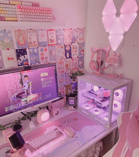 Pink Gaming Desk, Pink Desk Setup, Games Room Inspiration, Pc Gaming Desk, Kawaii Room Ideas, Gaming Desk Setup, Pink Games, Gamer Setup, Cool Dorm Rooms