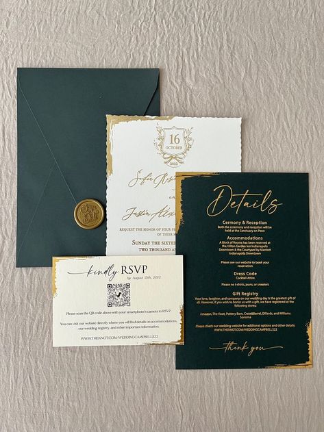 Green And Ivory Wedding, Emerald Wedding Invitations, Gold Wax Seal, Emerald Green Wedding, Classy Wedding Invitations, Green Invitations, Emerald Green Weddings, Green Envelope, Green Wedding Invitations