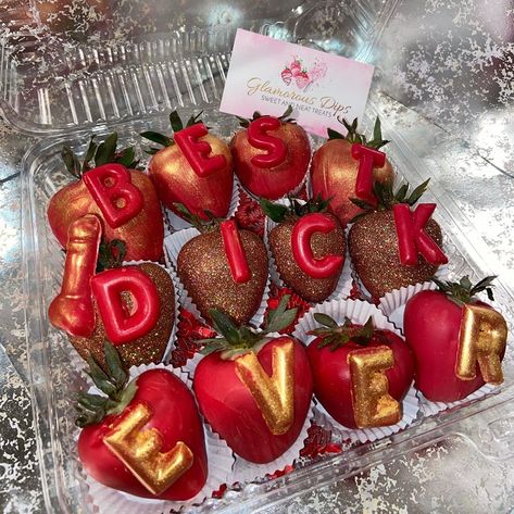 Best D Ever Strawberries, Bae Birthday, Birthday Cake For Boyfriend, Cupcakes For Men, Cake For Boyfriend, 16th Birthday Outfit, Red Cupcakes, Strawberry Dip