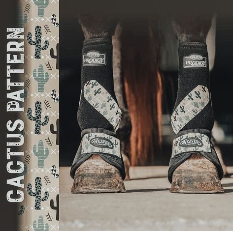 Western Horse Boots, Splint Boots For Horses, Custom Horse Tack, Bling Tack Sets, Western Tack Sets, Brandy Girl, Barrel Racing Tack Rodeo, Bling Horse Tack, Horse Tack Accessories