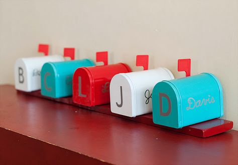 Wedding Card Mailbox, Diy Valentine's Mailbox, Wedding Mailbox, Housewarming Party Decorations, Vintage Mailbox, Diy Mailbox, Valentine Mailbox, Mail Boxes, Housewarming Decorations