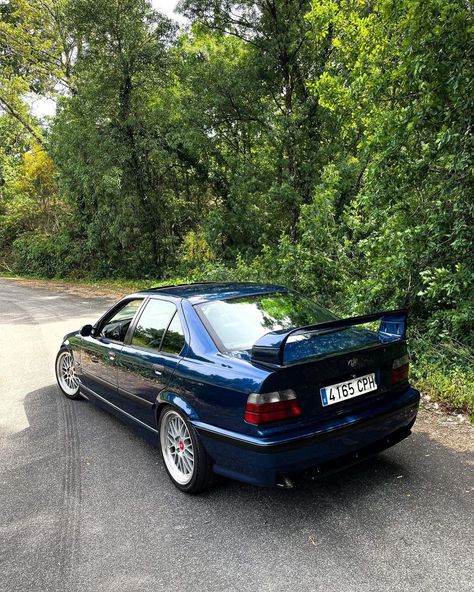 Bmw E36 316i, E36 Sedan, Bmw 3 Series Sedan, E36 Coupe, E36 M3, Bmw Love, E36 Bmw, Like Comment Share, Drift Cars