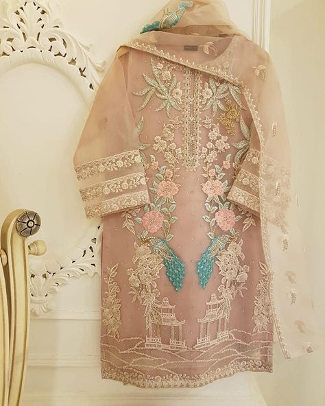 After Wedding Dress, Dress Stitching, Agha Noor, Red Bridal Dress, Pakistani Formal Dresses, Desi Wedding Dresses, Embroidered Mesh Dress, Eastern Fashion, Pakistani Party Wear