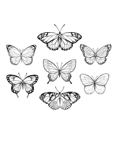 Small Easy Drawings Aesthetic, Easy Drawings Aesthetic, Butterfly Sternum Tattoo, Small Easy Drawings, Aesthetic Vector, Tattoo Borboleta, Borboleta Tattoo, Butterfly Outline, Butterfly Aesthetic