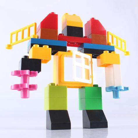 Duplo Robot, Duplo Lego Ideas, Lego Duplo Building Ideas, Lego Duplo Ideas, Duplo Ideas, Lego Design Ideas, Lego Education, Lego Activities, Lego Robot