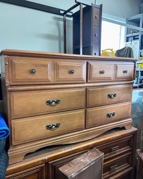 We have all seen this dresser before. Check out how you can update these old vintage dressers! Vintage Maple Dresser Makeover, Maple Dresser Makeover, Wood Dresser Makeover, Wood Dressers Makeover, Maple Dresser, Dresser Painted, Dresser Makeover, Wood Dresser, Vintage Dressers