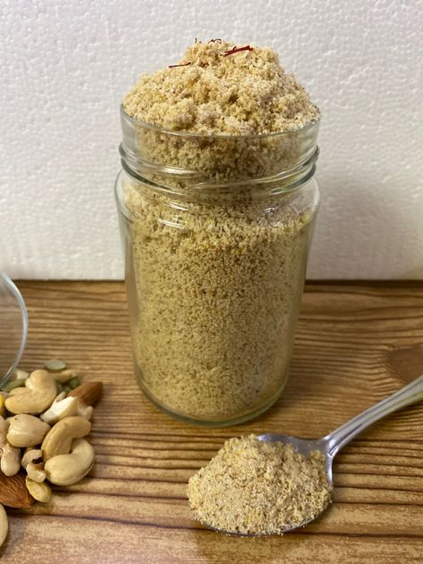 Homemade protein powder Protien Powders Diy, Homemade Whey Protein Powder, Diy Whey Protein Powder, Orgain Organic Protein Powder Recipes, Home Made Protien Powders, Nutritional Foods, Protien Powders, Homemade Baking Powder, Homemade Protein Powder