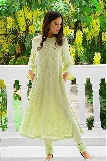 250+ Latest Designer Kurtis for Wedding (2023) Stylish Marriage Designs Anjul Bhandari, Chikankari Lehenga, Indian Kurti Designs, Straight Suit, Lucknowi Chikankari, Indian Bride Outfits, Indian Designer Suits, Designer Kurti Patterns, Simple Kurti Designs