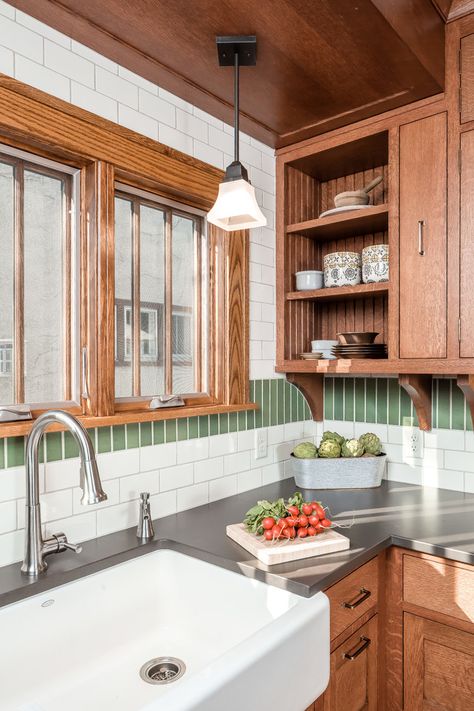 1920s Kitchen Remodel Craftsman Style, 1920s Craftsman Bungalows Kitchen, Midcentury Craftsman Interior, Craftsman Tile Backsplash, Craftsman Kitchen Backsplash Ideas, Arts And Crafts Kitchen Craftsman Style, Craftsman Kitchen Tile, Craftsman Backsplash, 1920s Craftsman Kitchen