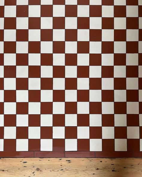 Checkerboard Fireplace Hearth, Checkerboard Fireplace, Tiles In Kitchen, Hearth Fireplace, Hearth Tiles, Checkerboard Floor, Old Fireplace, Painted Floor, Painted Walls