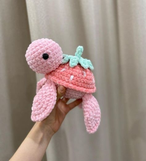 Easy Crochet Animals, Mode Crochet, Crochet Turtle, Crochet Cow, Crochet Design Pattern, Kawaii Crochet, Beginner Crochet Projects, Fun Crochet Projects, Crochet Animal Patterns