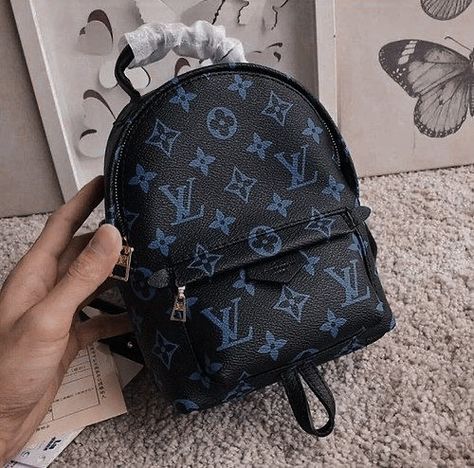 Black Lv Backpack, Luxurious Backpack, Lv Backpack, Mini Backpacks, Stylish Backpacks, Luxury Purses, Branded Bags, Mini Backpack, Black Backpack