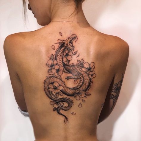 Hip Thigh Tattoos, Chinese Dragon Tattoos, Airbrush Tattoo, Dragon Tattoo For Women, Muster Tattoos, Hip Tattoos Women, Spine Tattoos For Women, Leg Tattoos Women, Dope Tattoos For Women