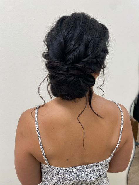 Stunning boho bridal updo for brides or bridesmaids with dark hair! Updo On Dark Hair, Wedding Hair Updo Dark Hair, Hair Wedding Guest Updo, Messy Updo Dark Hair, Updos For Long Dark Hair, Updo Brunette Wedding, Boho Bridesmaid Updo, Bridesmaid Hair Updo Brunette, Black Tie Updo