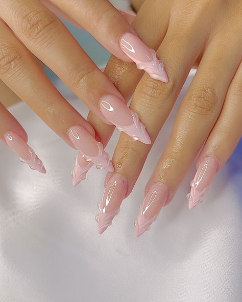 Simple Cute Almond Nails, Wow Nails, Diy Acrylic Nails, Colored Acrylic Nails, Dope Nail Designs, Almond Acrylic Nails, Unique Acrylic Nails, Soft Nails, Pink Acrylic Nails